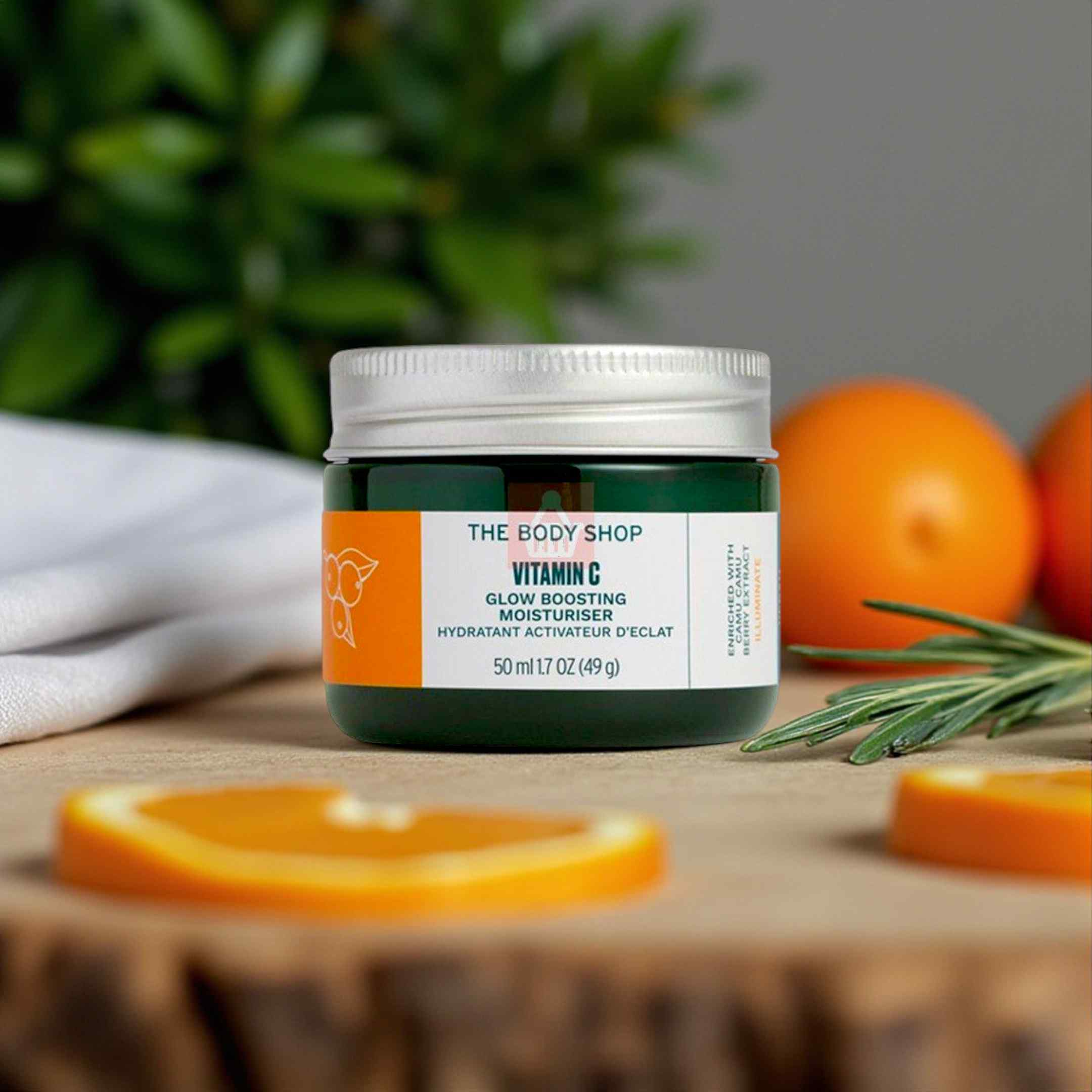 The Body Shop Vitamin C Glow Boosting Moisturizer - 50ml